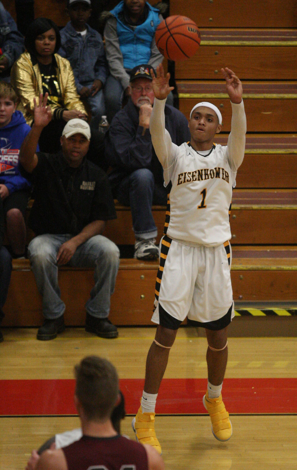 Eisenhower vs Champaign Central Boys Basketball 13 11.24.17.jpg